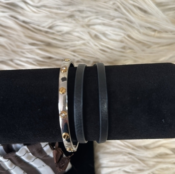 henri bendel Jewelry - Henri Bendel Triple Wrap leather bracelet/ Gorgeous